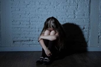 "Tukli su je, grizli i palili upaljačem": Roditelji djevojčice koja je preminula nakon zlostavljana osuđeni na zatvorsku kaznu