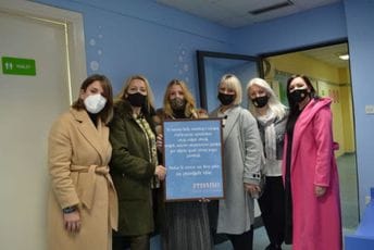 ''Devet dobrih žena'' donirale murale i igračke mališanima u KCCG ''Devet dobrih žena'' donirale murale i igračke mališanima u KCCG