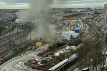 Troje povrijeđenih u eksploziji bombe iz Drugog svjetskog rata Troje povrijeđenih u eksploziji bombe iz Drugog svjetskog rata