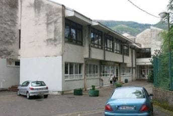 Incident u Tivtu: Učenik trećeg razreda nožem ranio vršnjaka Incident u Tivtu: Učenik trećeg razreda nožem ranio vršnjaka