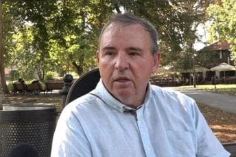 Vulgarne uvrede ćerke Radovana Karadžića na račun Gorana Markovića Vulgarne uvrede ćerke Radovana Karadžića na račun Gorana Markovića