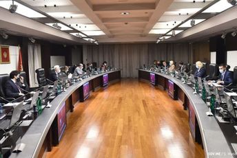 Leks specijalce plaćaju građani koji zarađuju duplo manje od njih Leks specijalce plaćaju građani koji zarađuju duplo manje od njih