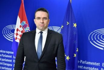 Sokol: Nikakvo dovođenje u pitanje postojanja crnogorske nacije nije prihvatljivo Sokol: Nikakvo dovođenje u pitanje postojanja crnogorske nacije nije prihvatljivo