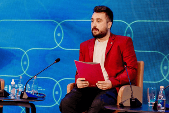 Murić: Mediji da uklanjaju teorije zavjere i lažne vijesti iz komentara Murić: Mediji da uklanjaju teorije zavjere i lažne vijesti iz komentara