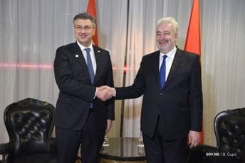 Krivokapić Plenkoviću: Problemi uvijek prisutni, najbitnije da među nama postoji povjerenje Krivokapić Plenkoviću: Problemi uvijek prisutni, najbitnije da među nama postoji povjerenje