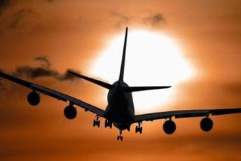 Tri osobe poginule u padu salvadorskog vojnog aviona Tri osobe poginule u padu salvadorskog vojnog aviona