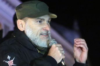 U Hrvatskoj hapse antivaksere i teoretičare zavjera: Sumnjiče ih za podsticanje na terorizam U Hrvatskoj hapse antivaksere i teoretičare zavjera: Sumnjiče ih za podsticanje na terorizam