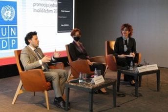 Abazović: Vlada Crne Gore pokazuje punu posvećenost zaštiti lica sa invaliditetom od diskriminacije Abazović: Vlada Crne Gore pokazuje punu posvećenost zaštiti lica sa invaliditetom od diskriminacije