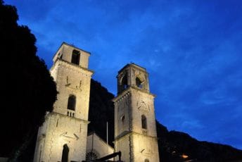 Katolički biskupi i sveštenici neće tražiti kovid potvrde kao uslov za ulazak u crkvu Katolički biskupi i sveštenici neće tražiti kovid potvrde kao uslov za ulazak u crkvu