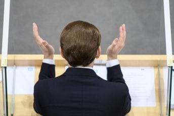 Put Sebastijana Kurca: Od "vunderkinda" do najmlađeg političkog penzionera u istoriji Put Sebastijana Kurca: Od "vunderkinda" do najmlađeg političkog penzionera u istoriji