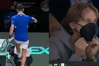 Iznervirani Đoković nogom šutnuo torbu za rekete, Modrić mu se smijao na tribinama Iznervirani Đoković nogom šutnuo torbu za rekete, Modrić mu se smijao na tribinama