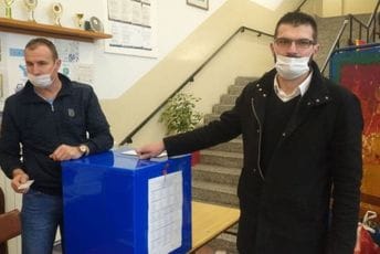 Vuković: Sjutra ćemo biti vlast, lako ćemo se dogovoriti sa opozicionim partijama Vuković: Sjutra ćemo biti vlast, lako ćemo se dogovoriti sa opozicionim partijama