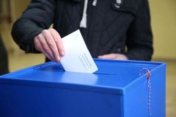 Sve je isto, samo mnogo drugačije Sve je isto, samo mnogo drugačije