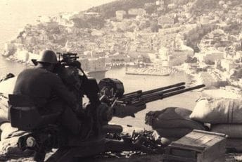 "Tri decenije nakon granatiranja Dubrovnika krajnje je vrijeme za odgovorno suočavanje sa prošlošću" "Tri decenije nakon granatiranja Dubrovnika krajnje je vrijeme za odgovorno suočavanje sa prošlošću"