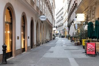 Kafanu pretvorio u sjedište partije da bi zaobišao lokdaun Kafanu pretvorio u sjedište partije da bi zaobišao lokdaun