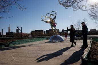 Japan neće poslati delegaciju ministara na ZOI u Peking Japan neće poslati delegaciju ministara na ZOI u Peking