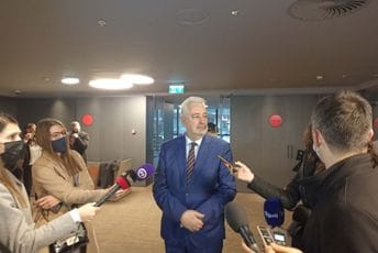 Krivokapić o KAP-u: Ružno je ucjenjivati Vladu jer imate navike koje ne možete promijeniti Krivokapić o KAP-u: Ružno je ucjenjivati Vladu jer imate navike koje ne možete promijeniti