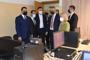 Brđanin i Ozan: Poboljšani uslovi rada policijskih službenika Brđanin i Ozan: Poboljšani uslovi rada policijskih službenika