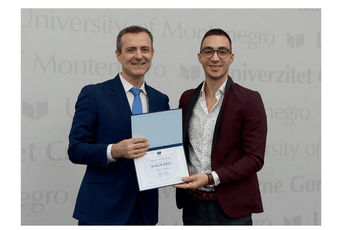 Vučić Filipović - najbolji student Pravnog fakulteta za studijsku 2021/22. godinu Vučić Filipović - najbolji student Pravnog fakulteta za studijsku 2021/22. godinu