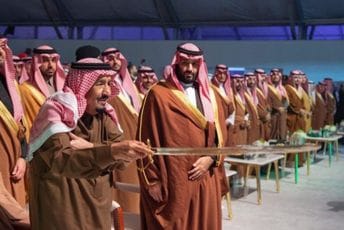 Saudijski kralj izolovan u pustinji 482 dana, princ bin Salman vreba presto Saudijski kralj izolovan u pustinji 482 dana, princ bin Salman vreba presto