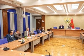 Odbor: Ignorantski odnos Spajića prema djeci sa smetnjama u razvoju Odbor: Ignorantski odnos Spajića prema djeci sa smetnjama u razvoju