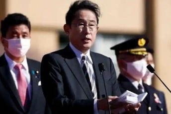 "Spavao sam čvrsto i lijepo": Premijer uselio u rezidenciju u kojoj 'stanuju duhovi' "Spavao sam čvrsto i lijepo": Premijer uselio u rezidenciju u kojoj 'stanuju duhovi'