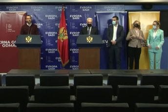 Krivokapić: Pitajte DPS koga plaćaju i sa kim tajno pregovaraju Krivokapić: Pitajte DPS koga plaćaju i sa kim tajno pregovaraju