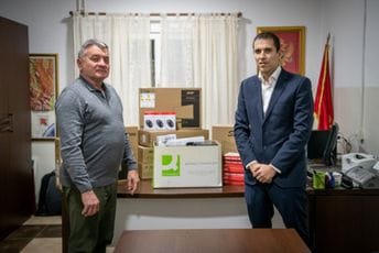 CGES donirao računarsku opremu Specijalnoj bolnici za psihijatriju „Dobrota“ CGES donirao računarsku opremu Specijalnoj bolnici za psihijatriju „Dobrota“