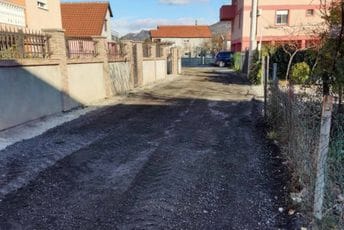 Putevi počeli asfaltiranje ulica u naselju Park-šuma Zagorič
