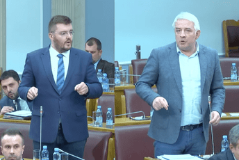 Vučurović: Eksperiment manjinske vlade dobiće narodni odgovor; Koprivica: To bi bila vlada 21 miliona Vučurović: Eksperiment manjinske vlade dobiće narodni odgovor; Koprivica: To bi bila vlada 21 miliona