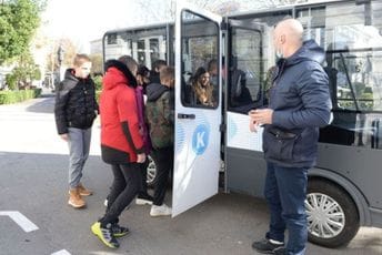 Osnovci se vozili "Komšom"