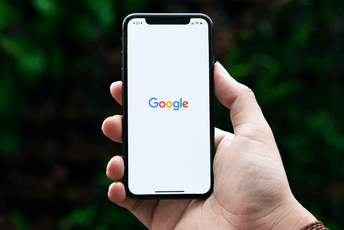 Epl i Gugl u borbi protiv praćenja: Najavili regulaciju aplikacija i gadžeta koji služe prisluškivanju