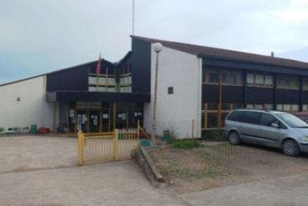 Đaci trećeg razreda OŠ „Branko Brinić“ ponovo u klupama Đaci trećeg razreda OŠ „Branko Brinić“ ponovo u klupama