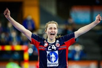 Norvežanke u polufinalu protiv domaćina, Ruskinje nemoćne Norvežanke u polufinalu protiv domaćina, Ruskinje nemoćne