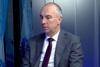 Đeka: Ustavni sud da utvrdi je li Zakon o predsjedniku ustavan ili nije Đeka: Ustavni sud da utvrdi je li Zakon o predsjedniku ustavan ili nije