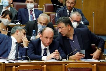 Amandman DF-a: Minimalna zarada da bude na nivou potrošačke korpe i da iznosi 650 eura Amandman DF-a: Minimalna zarada da bude na nivou potrošačke korpe i da iznosi 650 eura