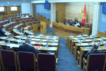 Engleski koncept za crnogorske prilike Engleski koncept za crnogorske prilike