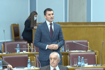 Zogović: Krivokapić da smijeni premijerku iz sjenke - Ivanu Malović Zogović: Krivokapić da smijeni premijerku iz sjenke - Ivanu Malović