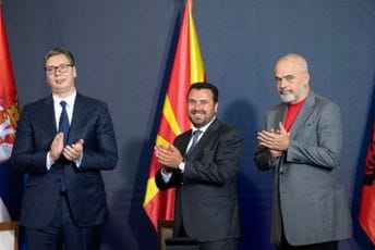 Potpisali sporazume, Vučić: "Otvoreni Balkan" je jedna od najvećih ideja u današnjoj Evropi Potpisali sporazume, Vučić: "Otvoreni Balkan" je jedna od najvećih ideja u današnjoj Evropi