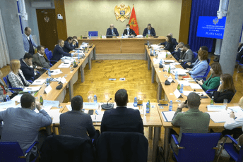 Pauza o raspravi budžeta: Bečić pozvao Odbor da nastavi sjednicu i završi posao Pauza o raspravi budžeta: Bečić pozvao Odbor da nastavi sjednicu i završi posao