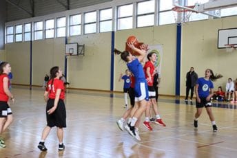 Podijeljene medalje u košarci, odbojci i malom fudbalu Podijeljene medalje u košarci, odbojci i malom fudbalu