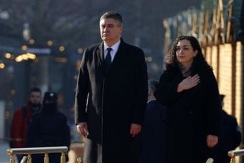 Vučićev prioritet je da ostane na vlasti, a ne da vodi državu ka EU Vučićev prioritet je da ostane na vlasti, a ne da vodi državu ka EU