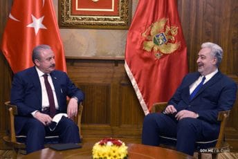 Krivokapić: Radićemo na tome da veza sa Turskom bude jača i otpornija na izazove koje imamo Krivokapić: Radićemo na tome da veza sa Turskom bude jača i otpornija na izazove koje imamo