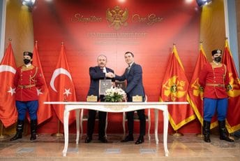 Bečić i Šentop potpisali Memorandum o međuparlamentarnoj saradnji Bečić i Šentop potpisali Memorandum o međuparlamentarnoj saradnji