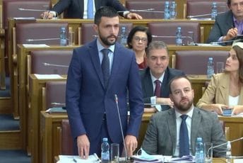 Živković DF-u: Apsurdno što tražite da minimalna plata bude 650 eura; Radunović: Sprdamo se Živković DF-u: Apsurdno što tražite da minimalna plata bude 650 eura; Radunović: Sprdamo se