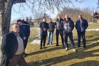 Bijelo Polje: Opština pomogla porodici kojoj je izgorjela kuća Bijelo Polje: Opština pomogla porodici kojoj je izgorjela kuća