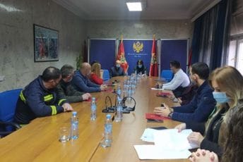 Potpisani ugovori sa dobitnicima sredstava iz Fonda zaštite i spašavanja Potpisani ugovori sa dobitnicima sredstava iz Fonda zaštite i spašavanja