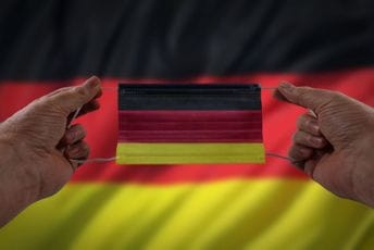 Policija prekinula koncert u Hamburgu zbog nepoštovanja mjera Policija prekinula koncert u Hamburgu zbog nepoštovanja mjera