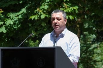 Dar poput Trojanskog konja Dar poput Trojanskog konja