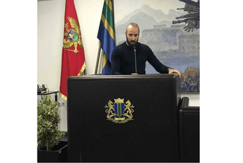 Popović: Opstrukcija izgradnje trga u Sutomoru od strane barskih Demokrata Popović: Opstrukcija izgradnje trga u Sutomoru od strane barskih Demokrata